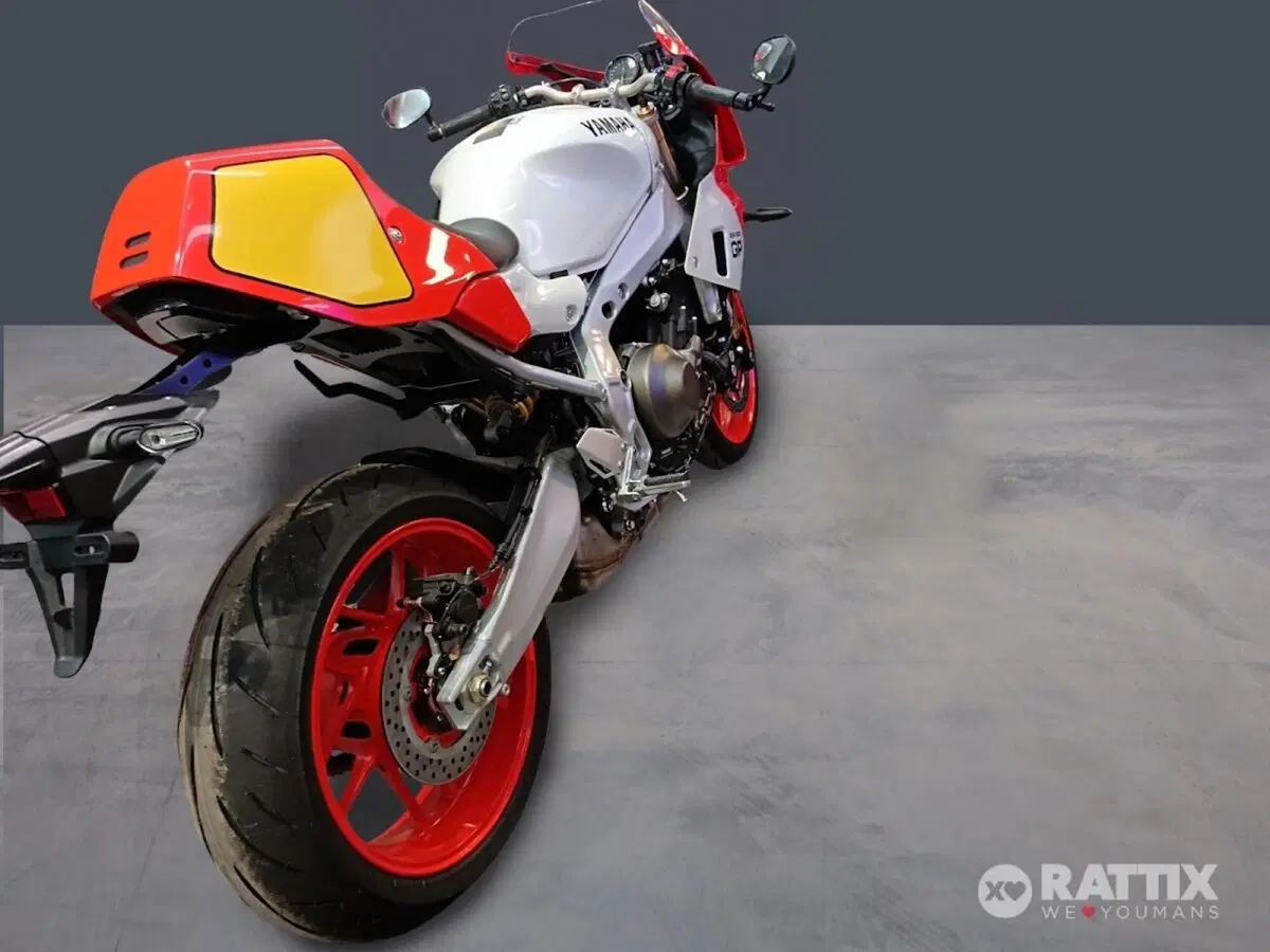 Yamaha XSR 900 GP (2024 - 26) (4)