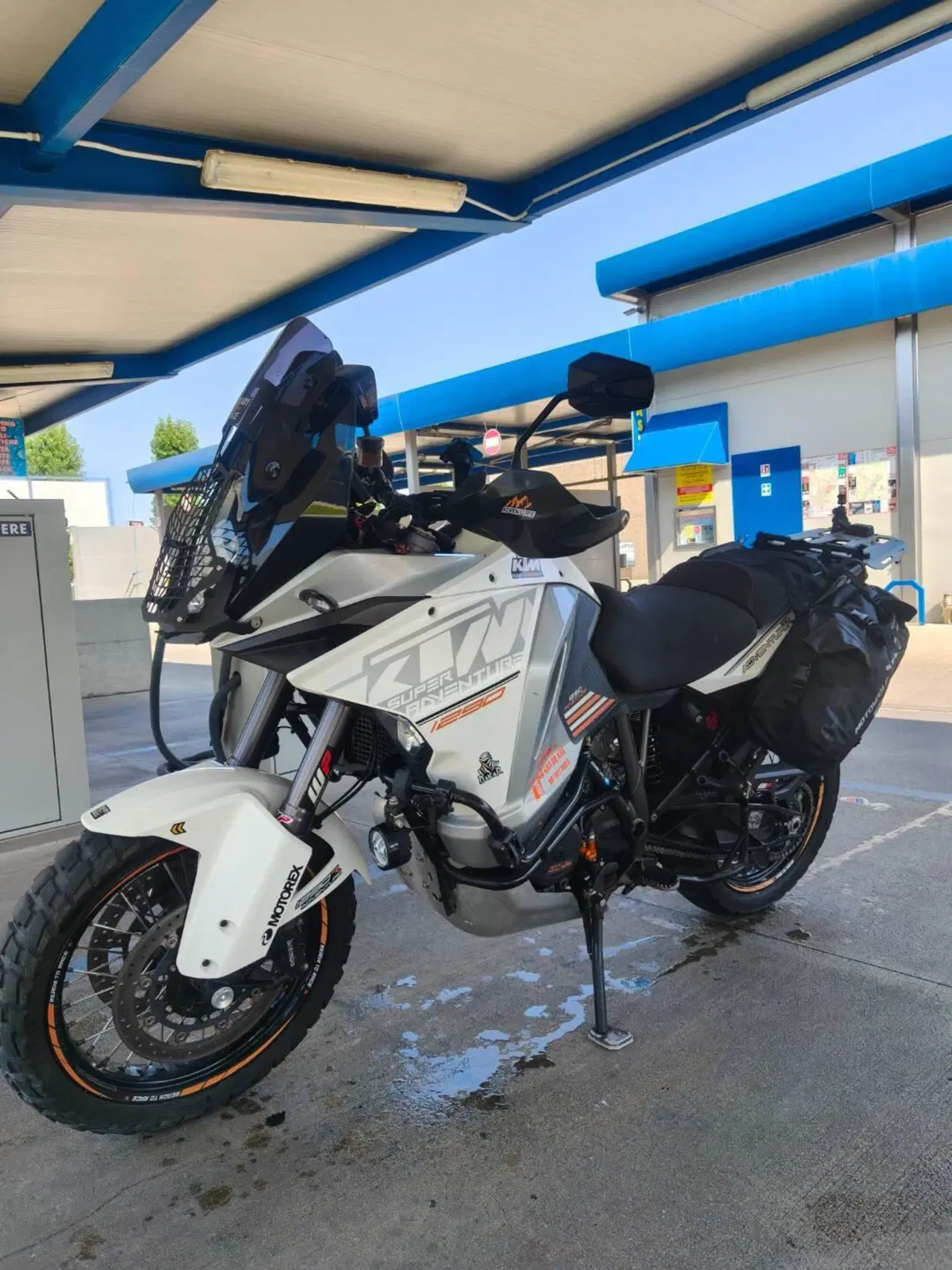 KTM 1290 Super Adventure (2015 - 16) (4)