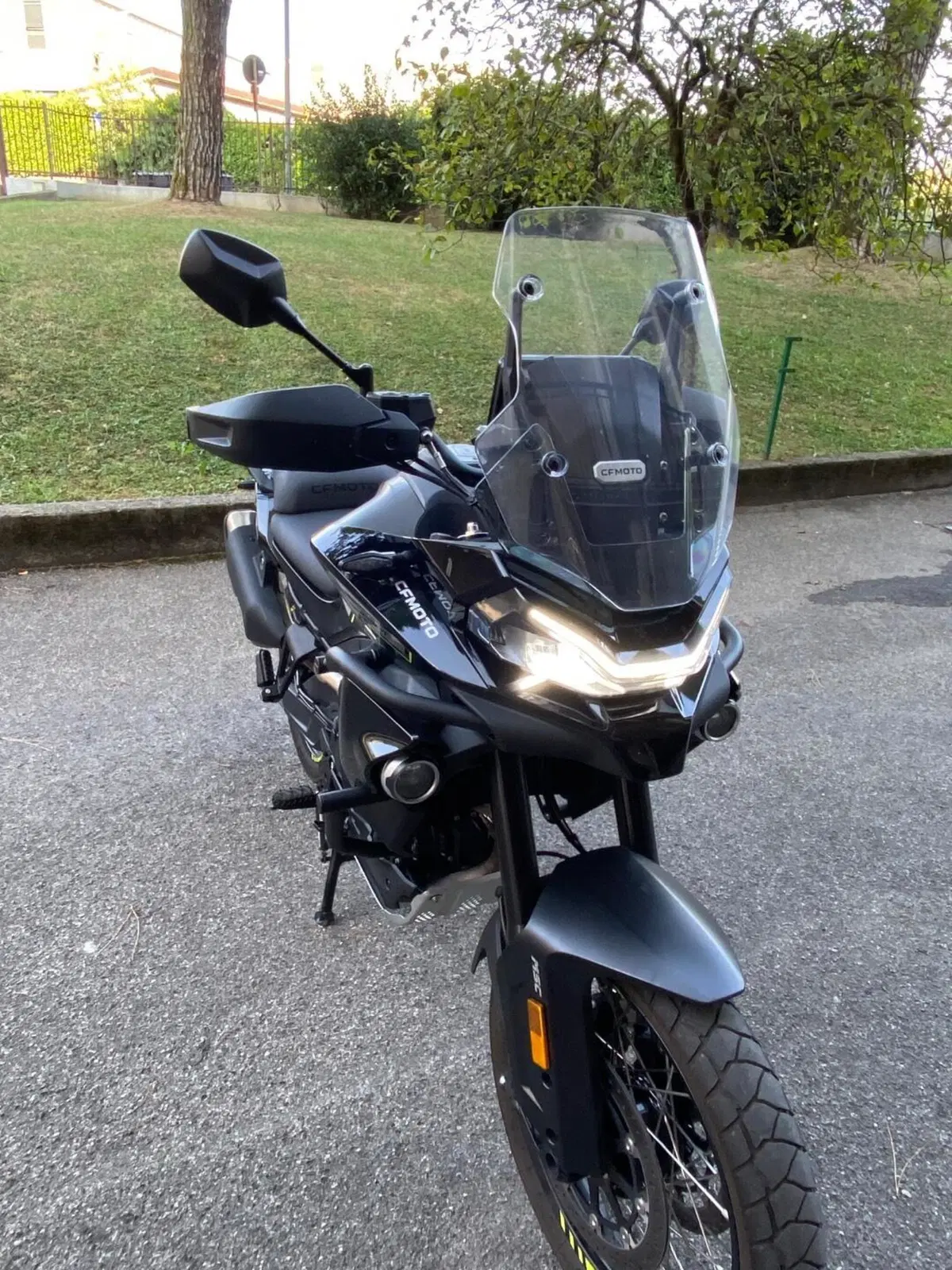 CFMOTO 800MT Explore (2023 - 26) (2)