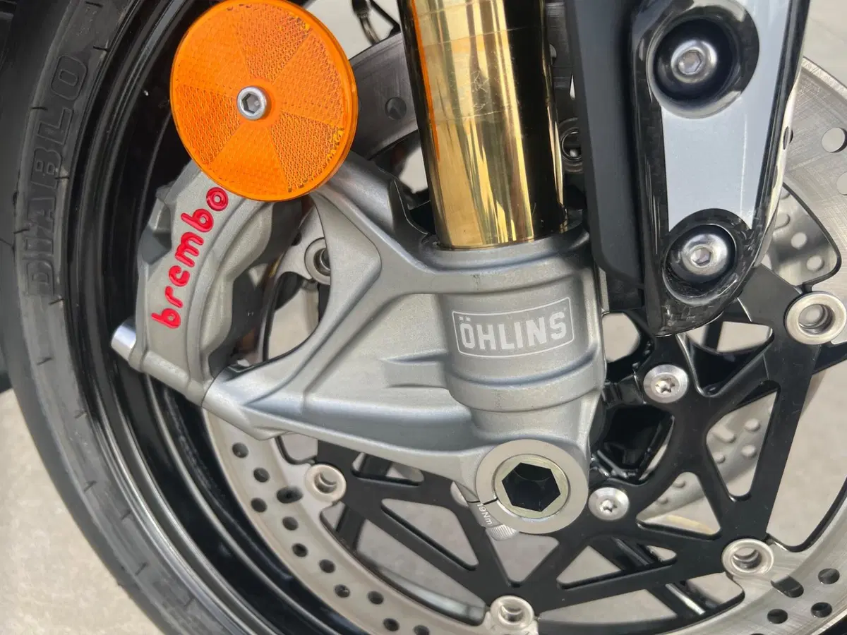 Triumph Street Triple 765 Moto2 (2026) (5)