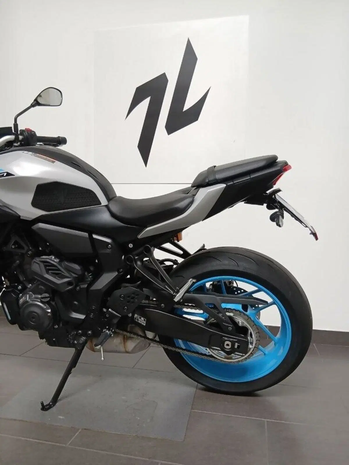 Yamaha MT-07 Y-AMT (2025 - 26) (2)