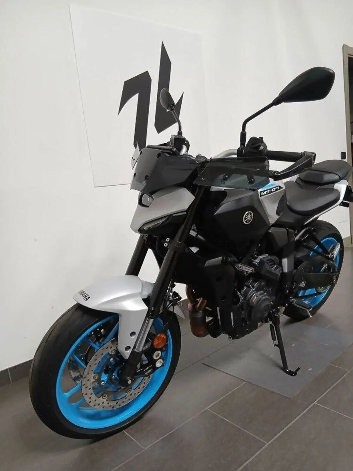 Yamaha MT-07 Y-AMT (2025 - 26) (7)