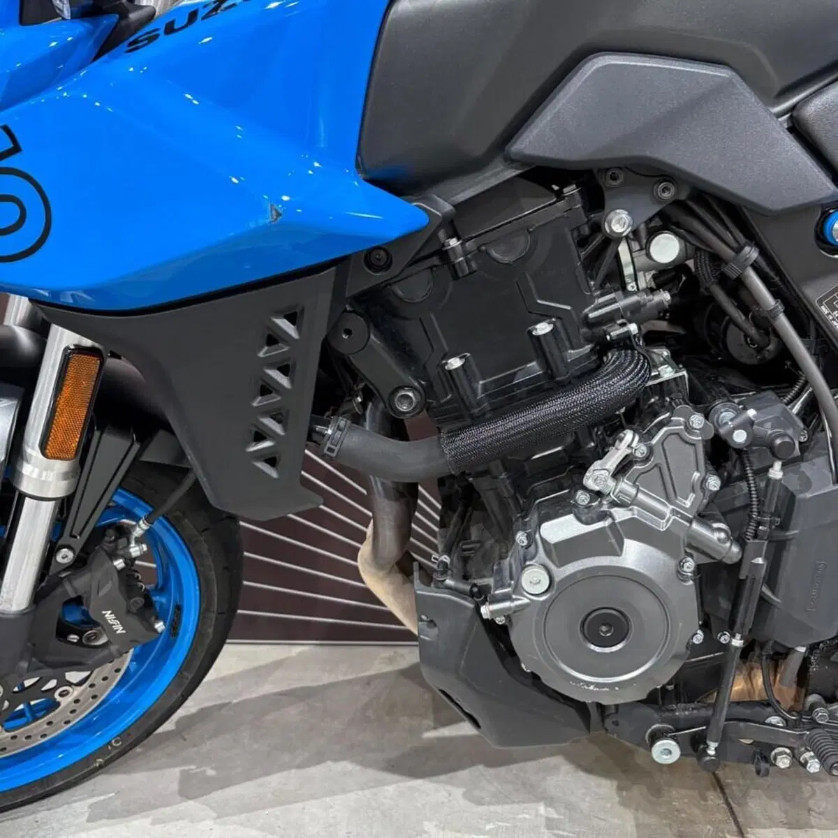 Suzuki GSX-8S (2023 - 24) (5)