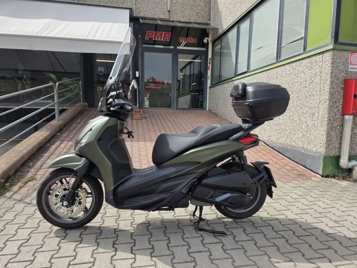 Piaggio Beverly 300 S ABS-ASR (2021 - 25) (3)