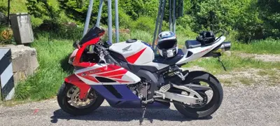 Honda CBR 1000 RR Fireblade (2004 - 05) usata