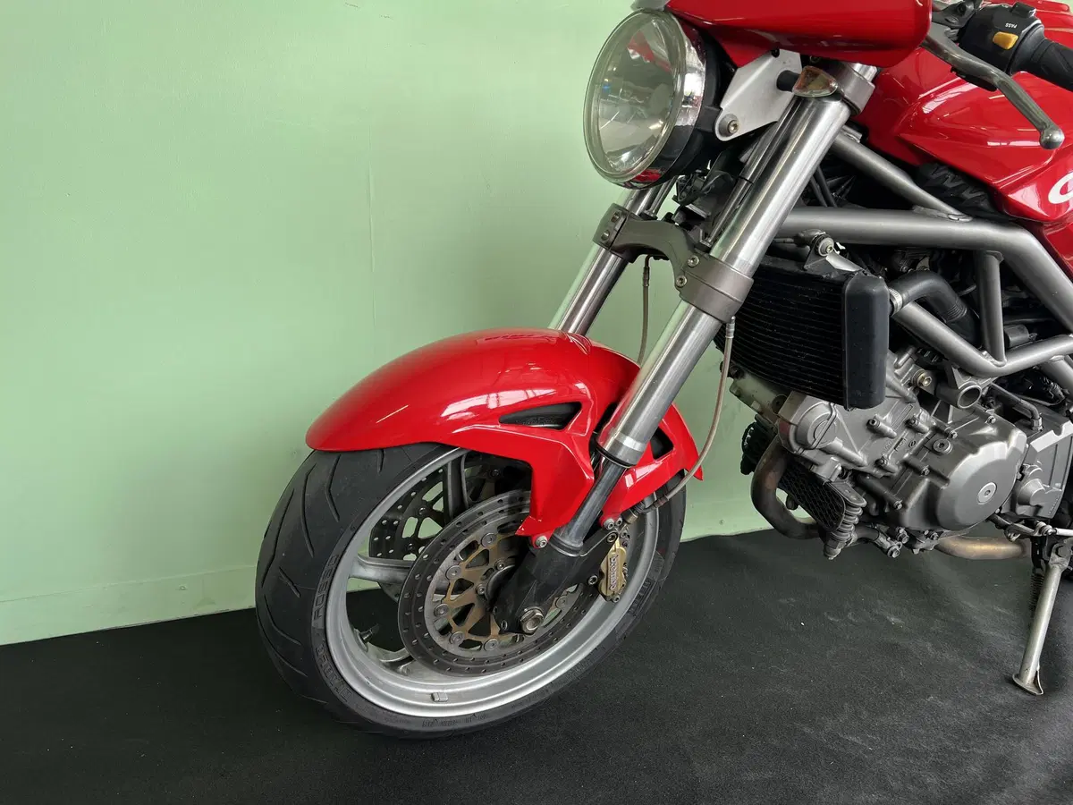 Cagiva Raptor 650 (2005 - 07) (13)