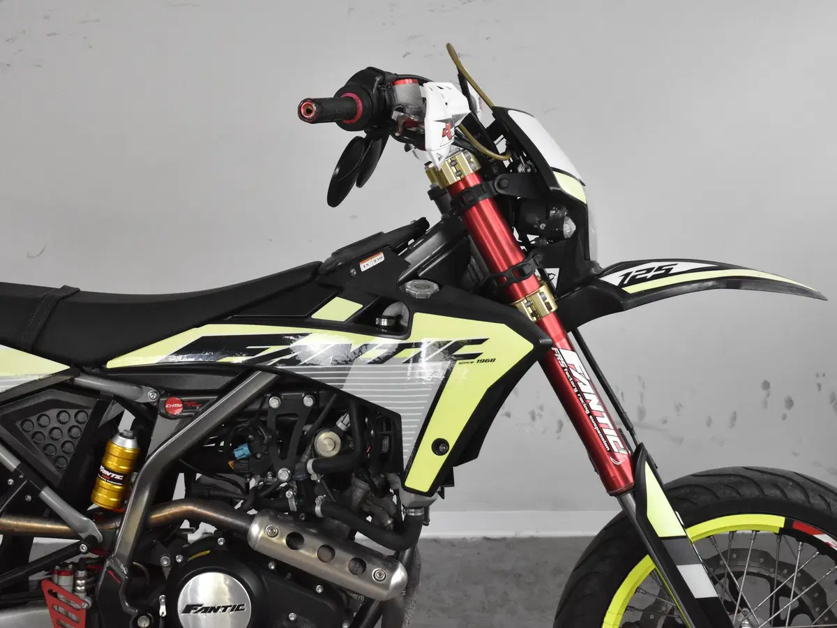 Fantic Motor XMF 125 Motard Competition 4t (2021 - 22) (8)