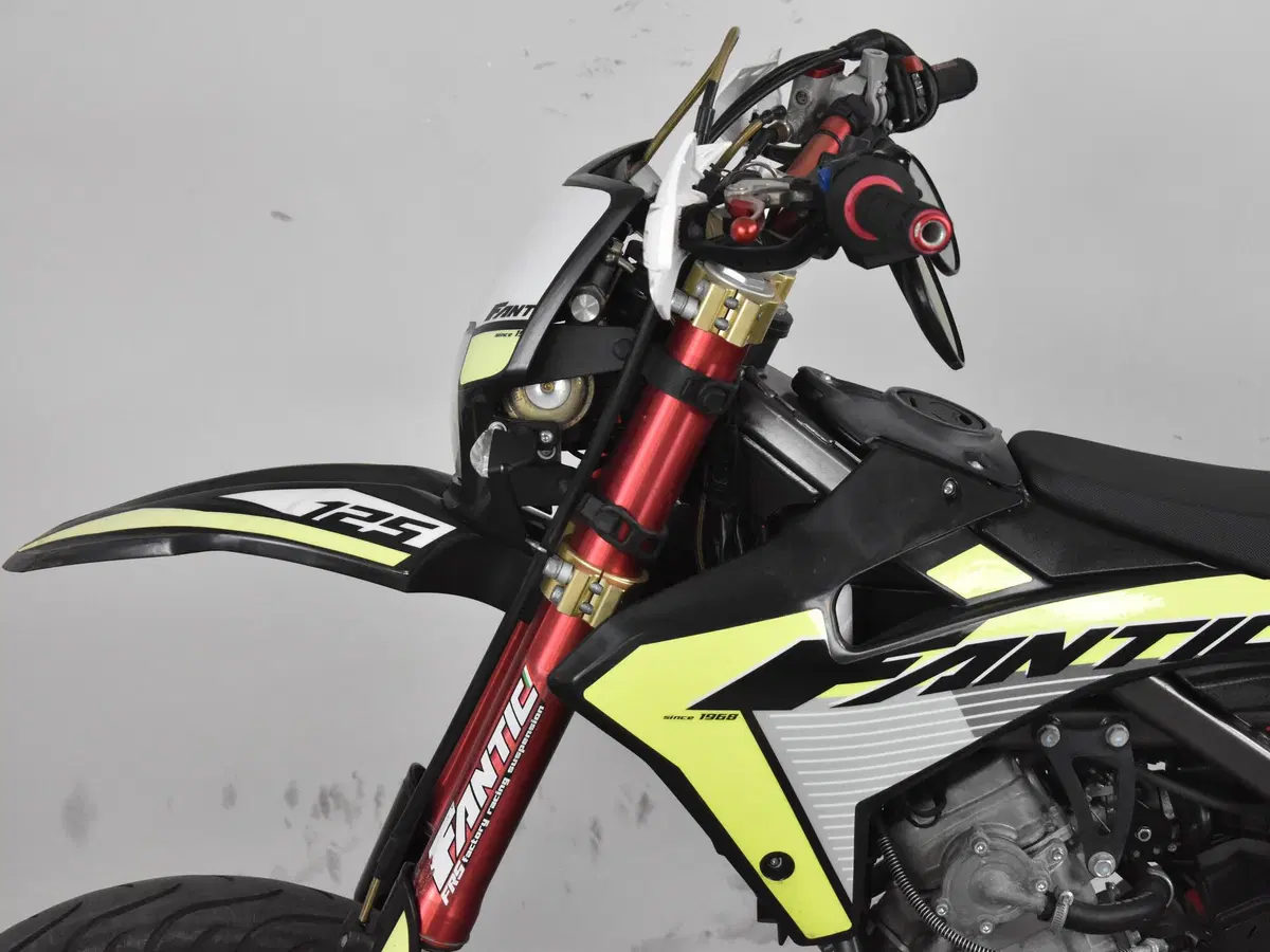 Fantic Motor XMF 125 Motard Competition 4t (2021 - 22) (12)