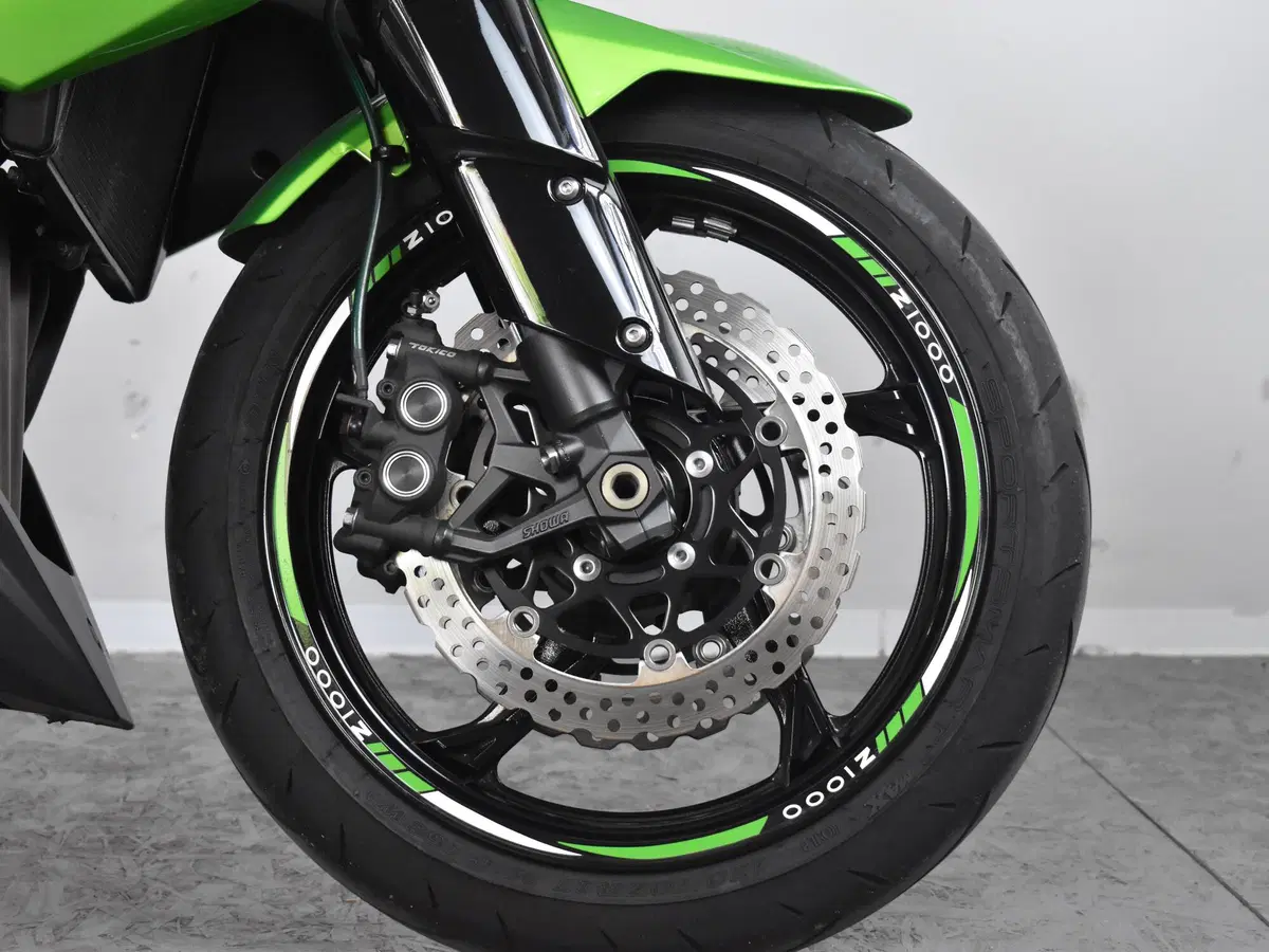 Kawasaki Z 1000 (2010 - 13) (11)