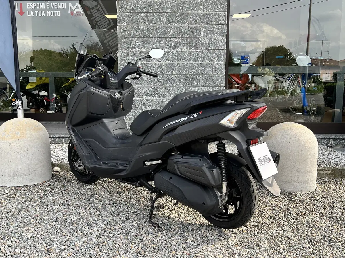 Sym Joymax 300 Z+ (2021 - 24) (5)