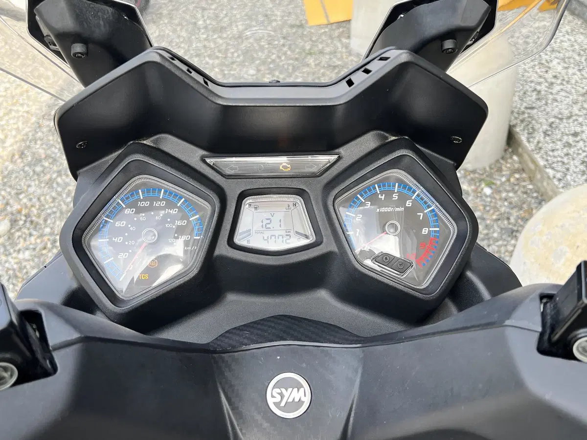 Sym Joymax 300 Z+ (2021 - 24) (7)