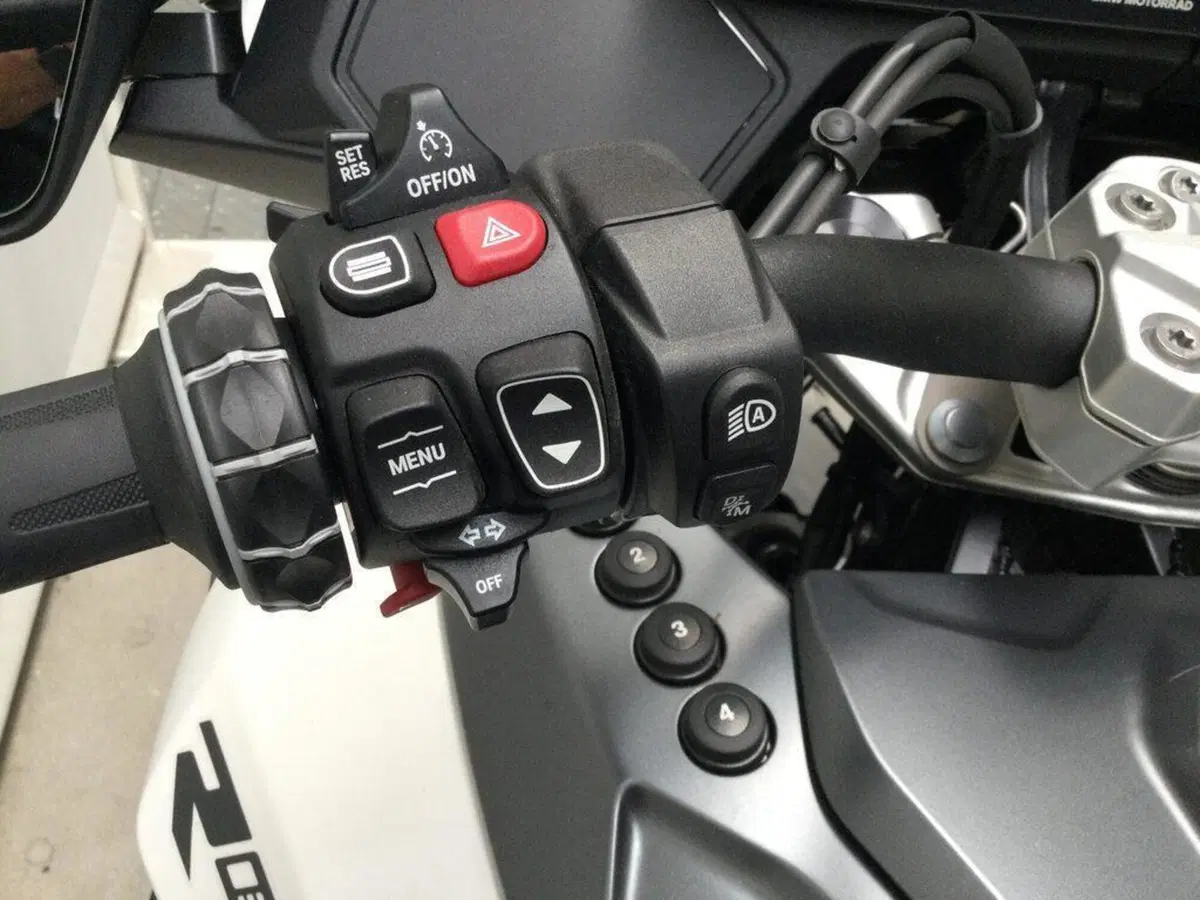 Bmw R 1300 RT (2026) (6)
