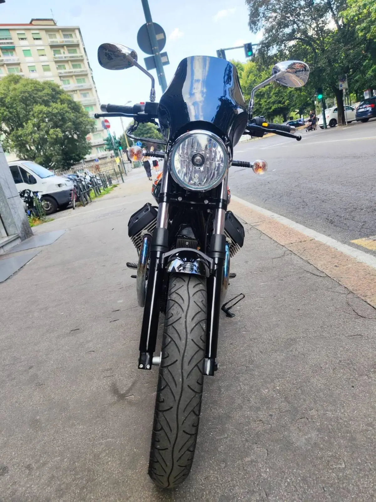 Moto Guzzi V7 II Special (2015 - 17) (10)