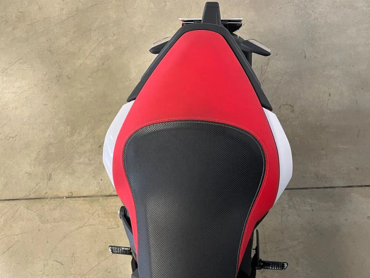 MV Agusta Dragster 800 (2014 - 19) (13)
