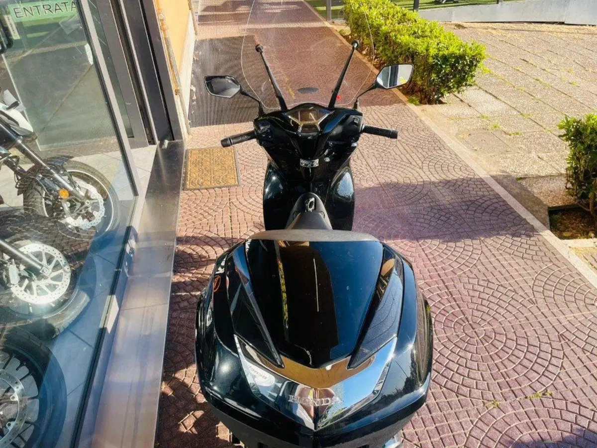 Honda SH 150i (2020 - 23) (3)