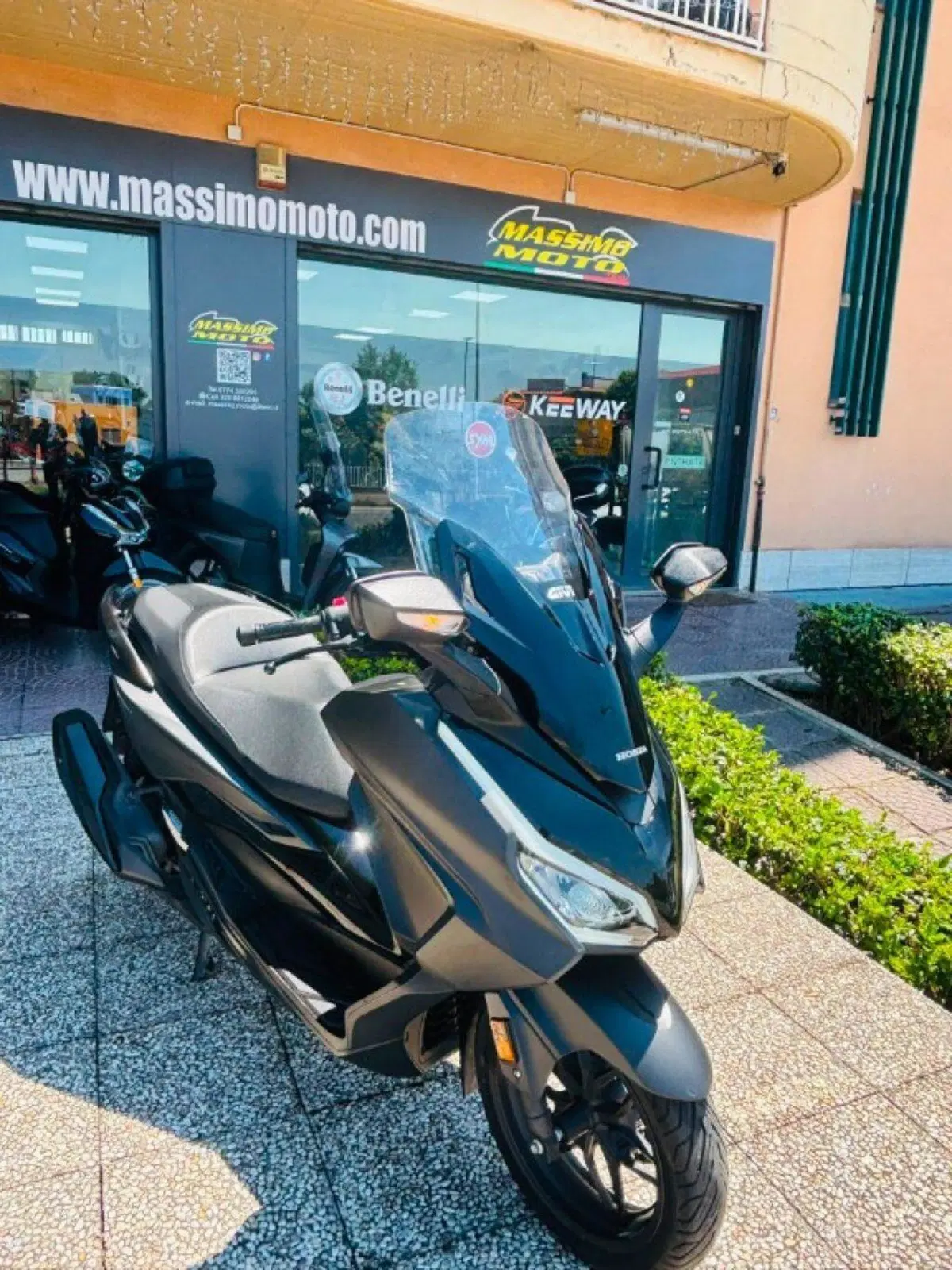 Honda Forza 350 (2022 - 24) (8)