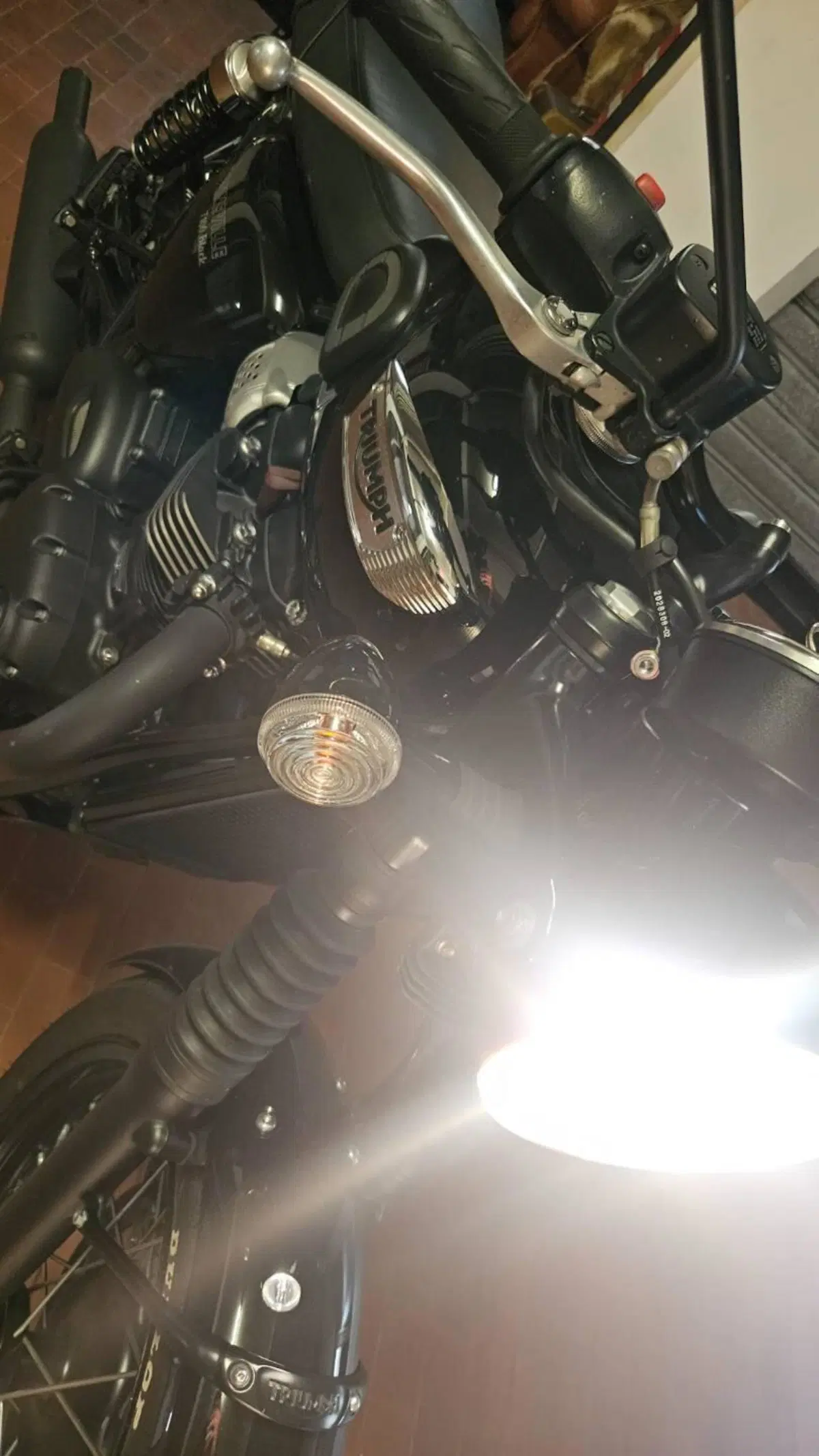 Triumph Bonneville T100 Black (2017 - 20)