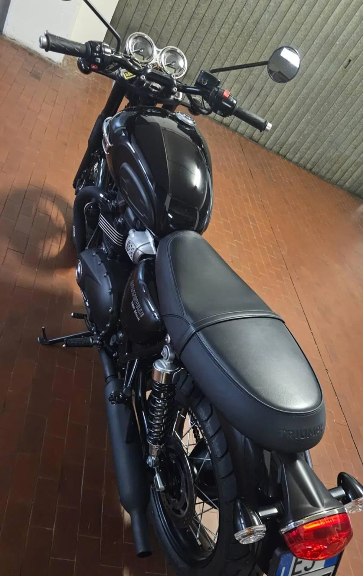 Triumph Bonneville T100 Black (2017 - 20) (9)
