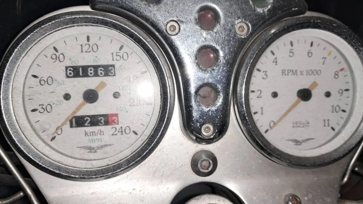 Moto Guzzi California EV 80° Anniversario (6)