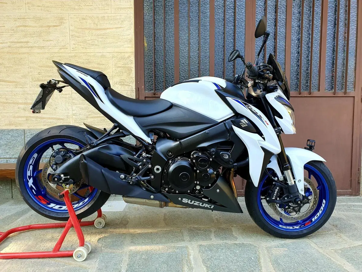 Suzuki GSX-S1000 ABS (2017 - 20) (2)