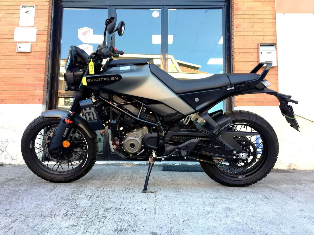 Husqvarna Svartpilen 125 (2024 - 26) (5)