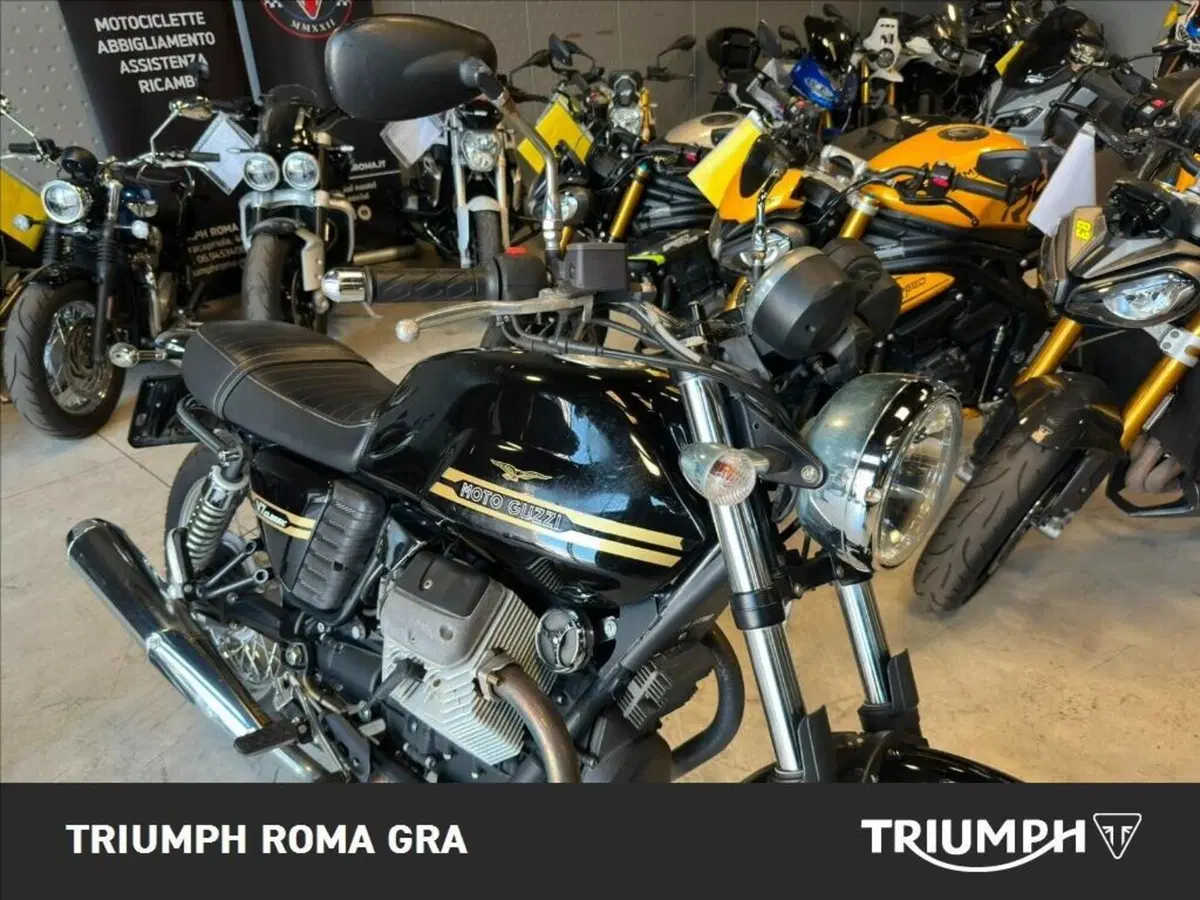 Moto Guzzi V7 Classic (2008 - 12) (5)