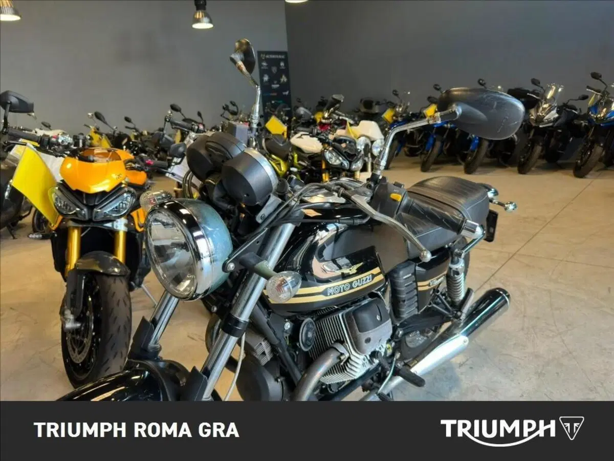 Moto Guzzi V7 Classic (2008 - 12) (15)
