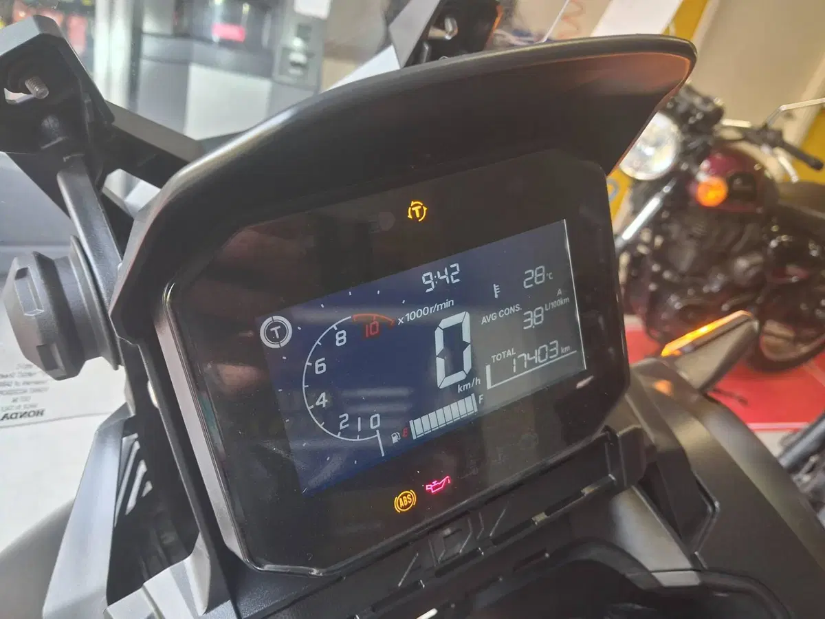 Honda ADV 350 (2022 - 24) (4)