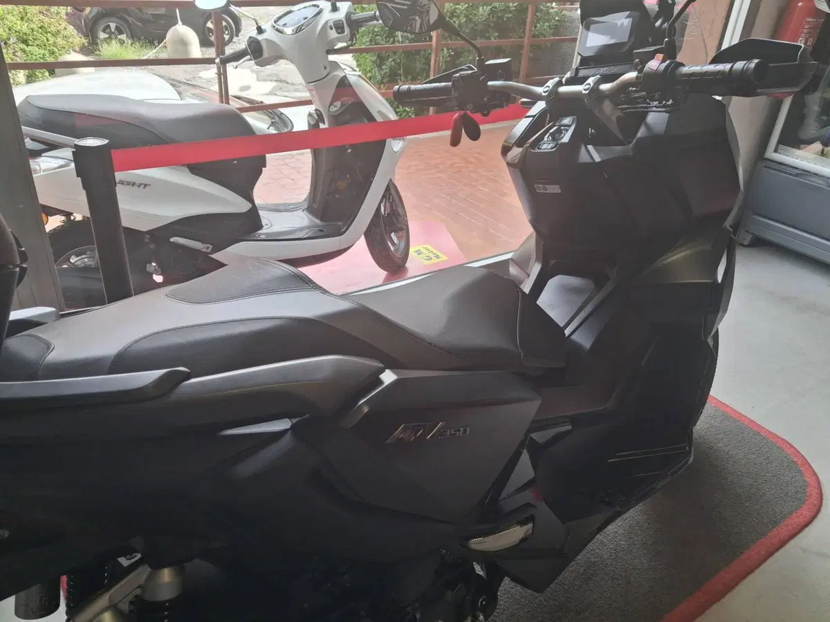 Honda ADV 350 (2022 - 24) (7)