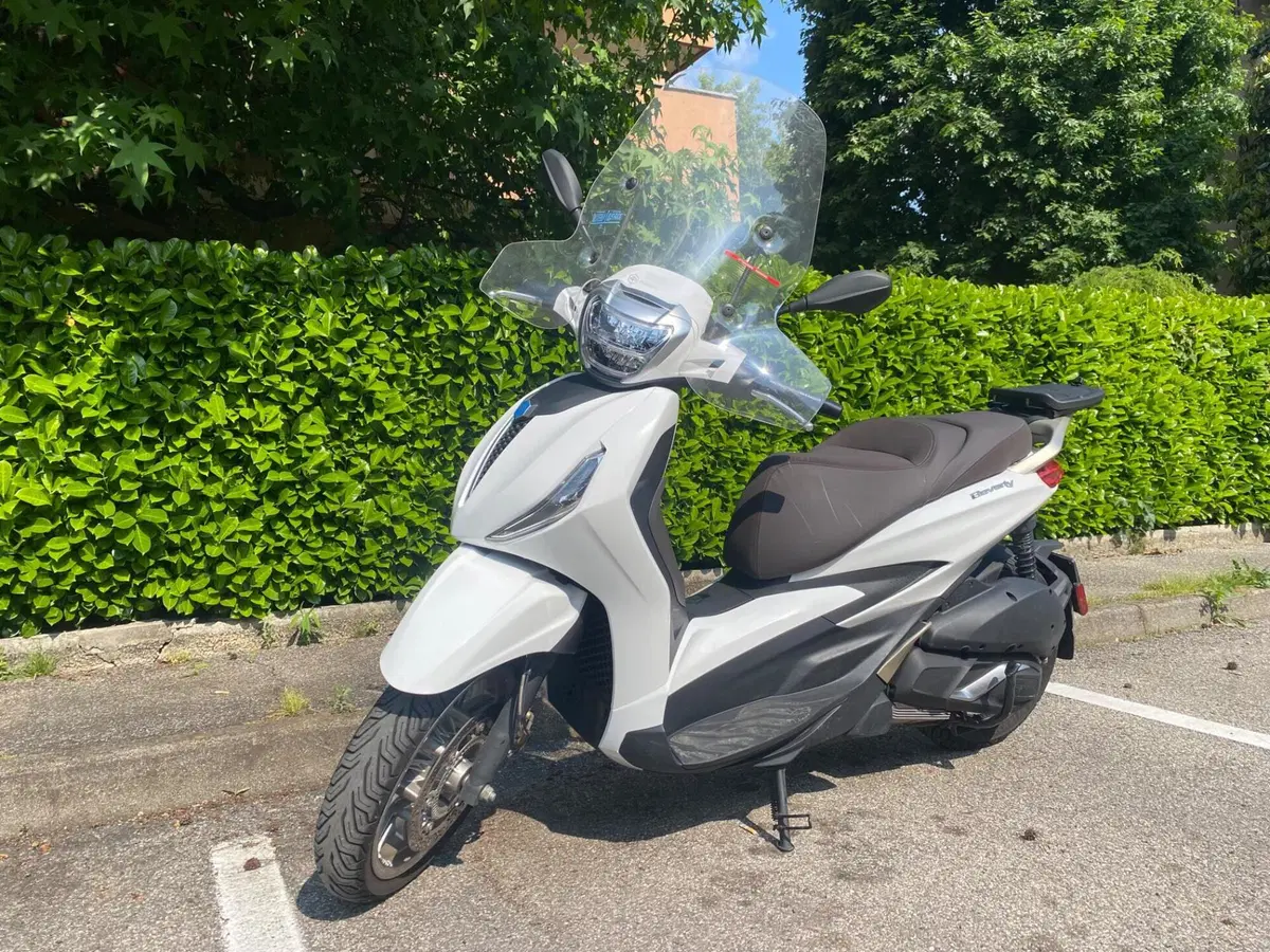 Piaggio Beverly 300 ABS-ASR (2021 - 25)