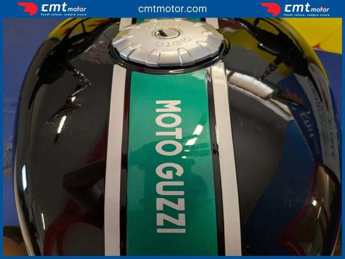 Moto Guzzi V7 III Special (2017 - 20) (10)