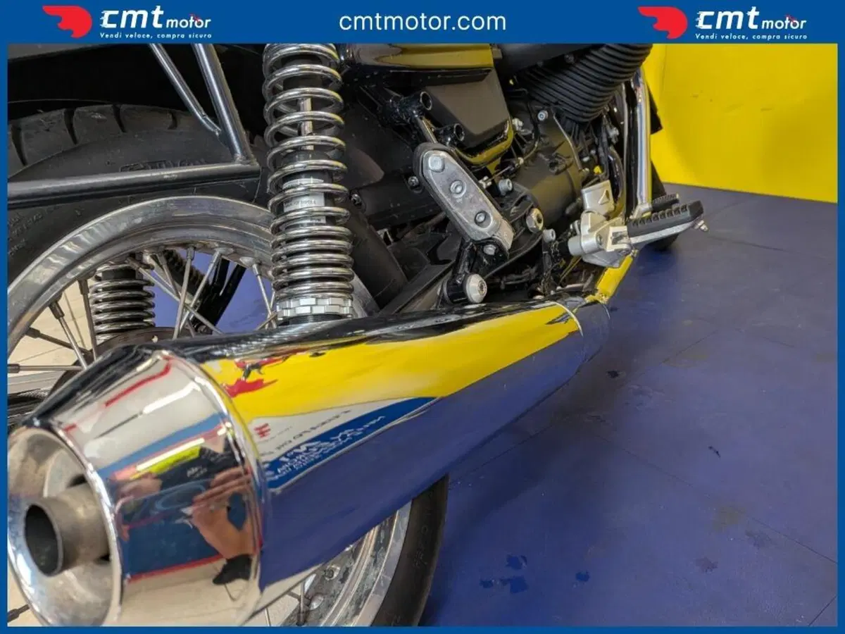 Moto Guzzi V7 III Special (2017 - 20) (13)