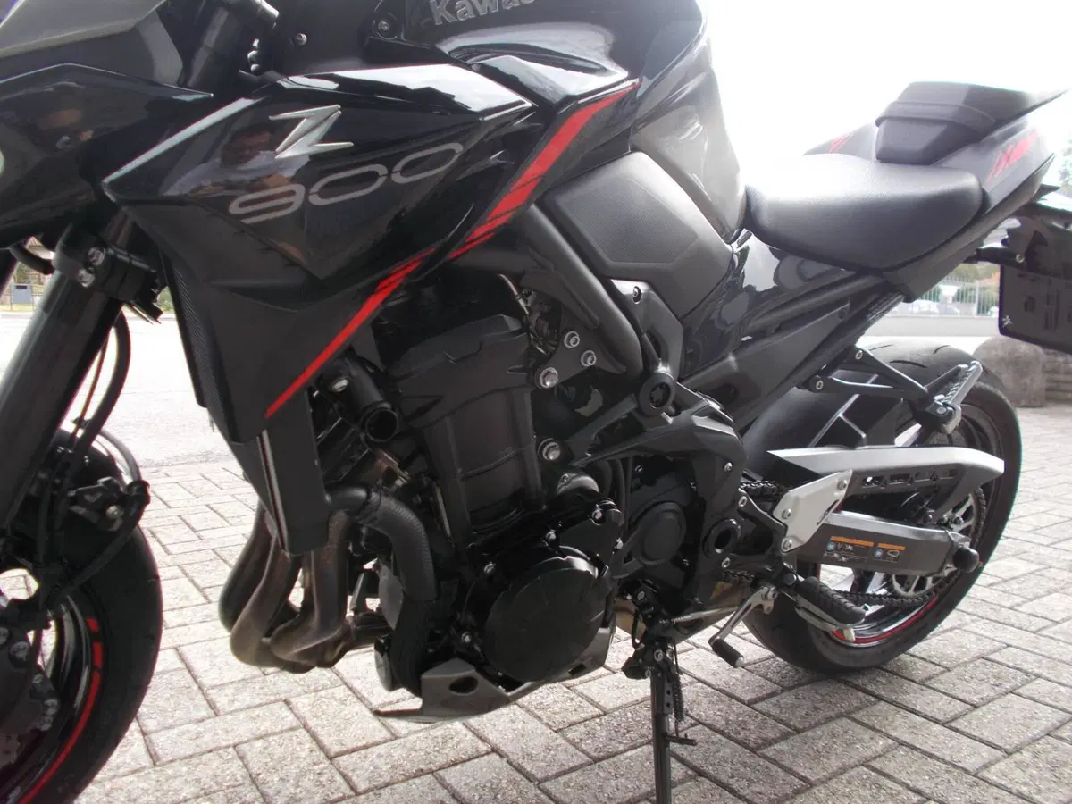 Kawasaki Z 900 (2021 - 24) (4)