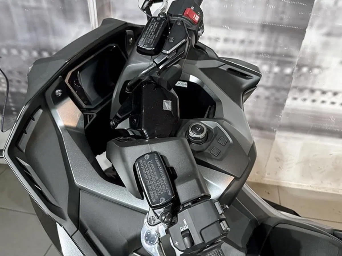Honda Forza 750 DCT (2021 - 24) (5)