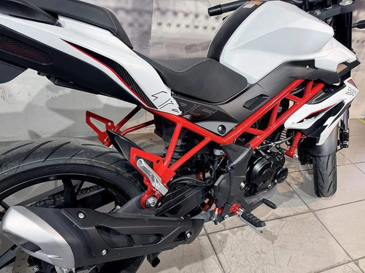 Benelli BN 125 (2021 - 25) (5)