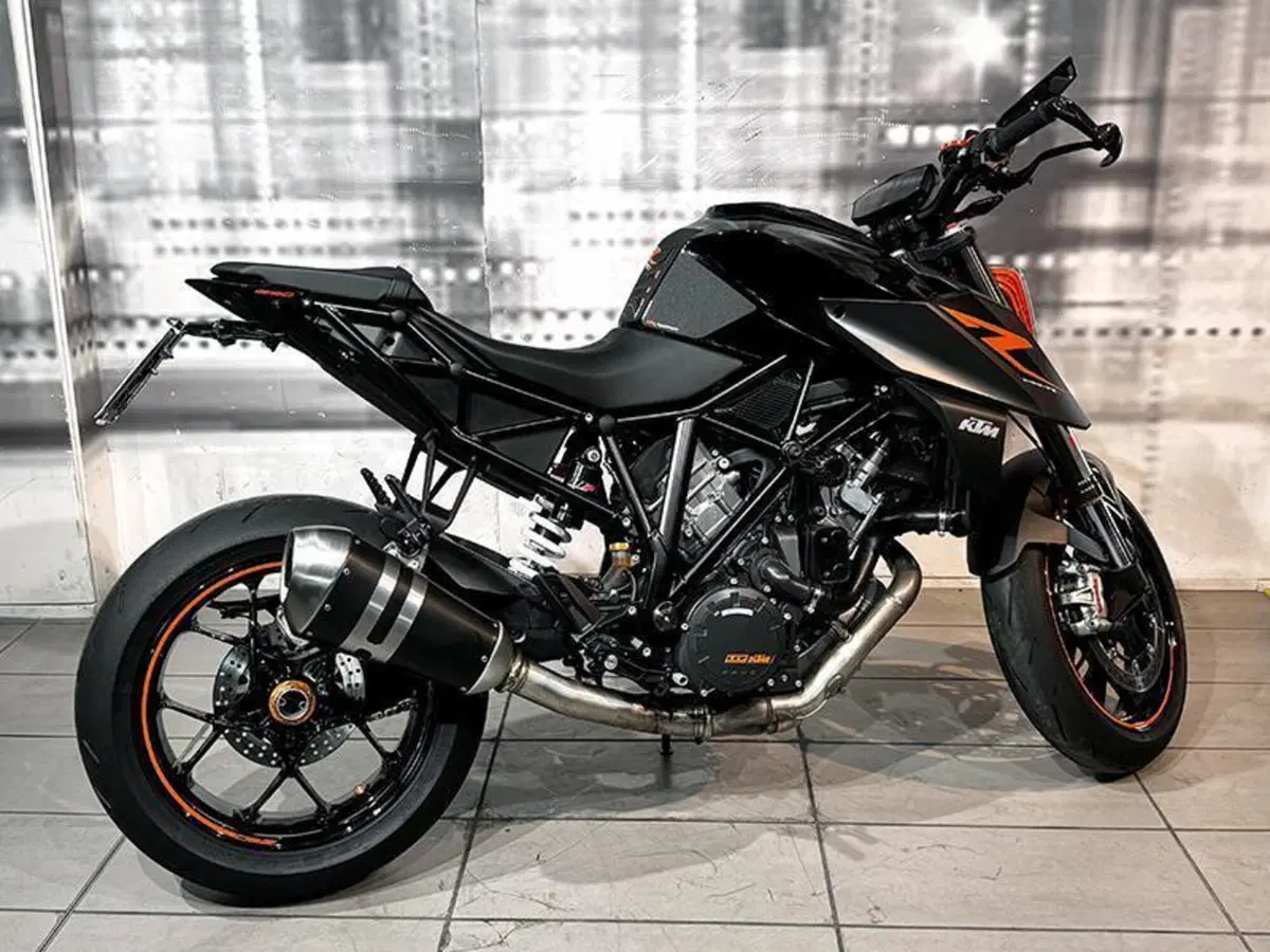 KTM 1290 Super Duke R ABS (2017 - 18) (7)