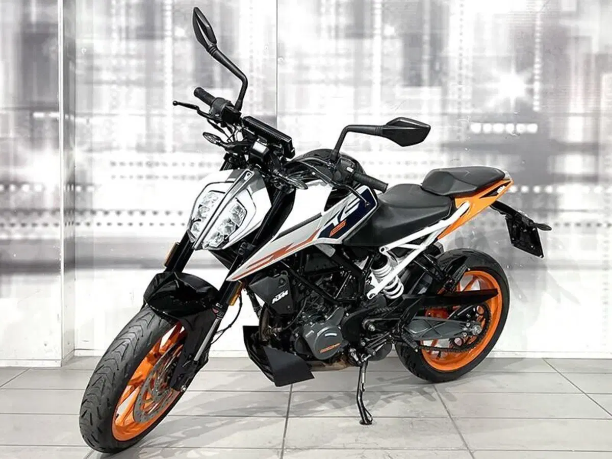 KTM 125 Duke (2021 - 23) (7)
