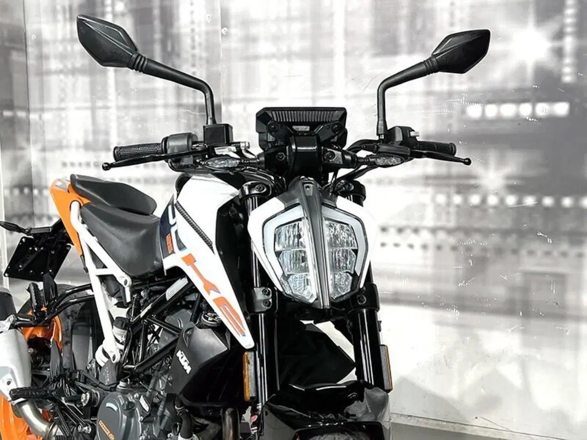 KTM 125 Duke (2021 - 23) (9)