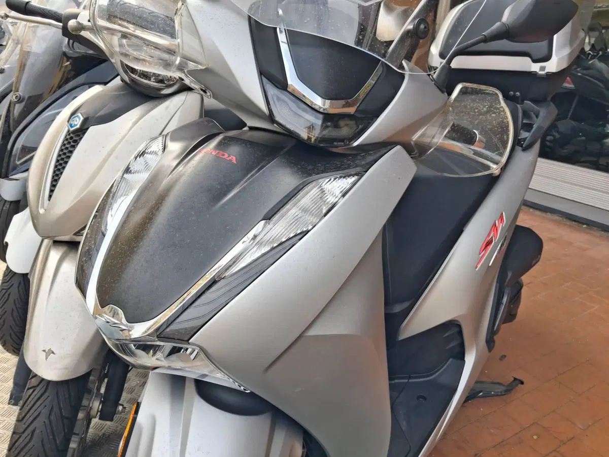 Honda SH 350 Sport (2021 - 24) (3)