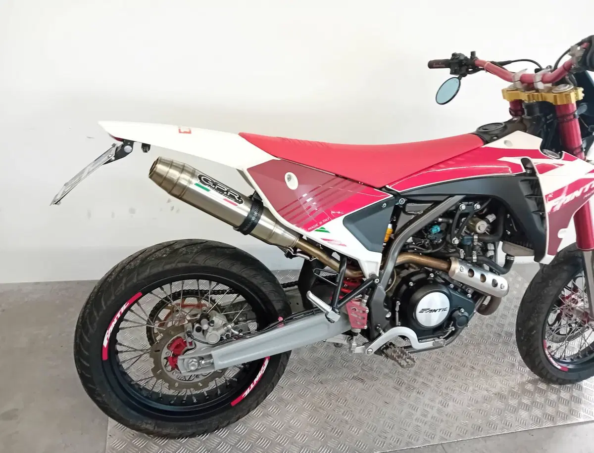 Fantic Motor XMF 125 Motard Competition 4T (2023 - 24) (6)