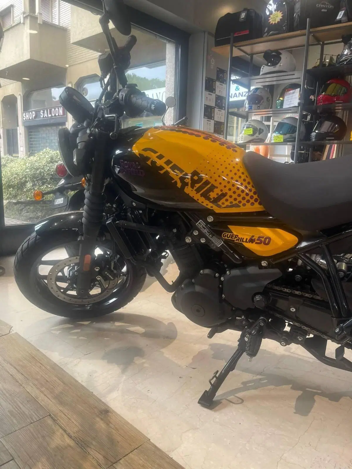 Royal Enfield Guerrilla 450 (2024 - 26) (2)