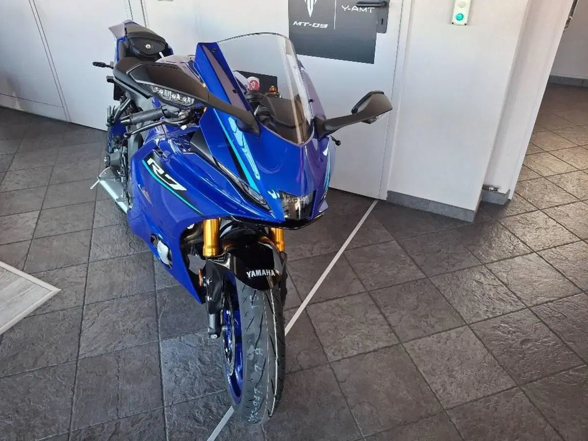 Yamaha YZF R7 (2026) (2)