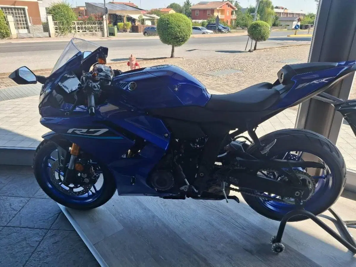 Yamaha YZF R7 (2026) (4)