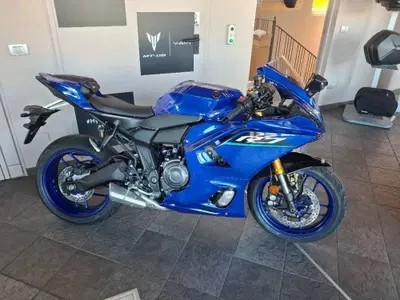 Yamaha YZF R7 (2026) nuova
