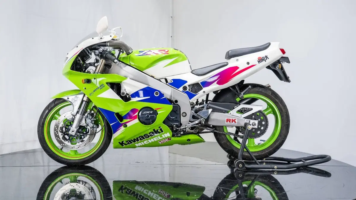 Kawasaki ZXR 400 (1999 - 02) (6)
