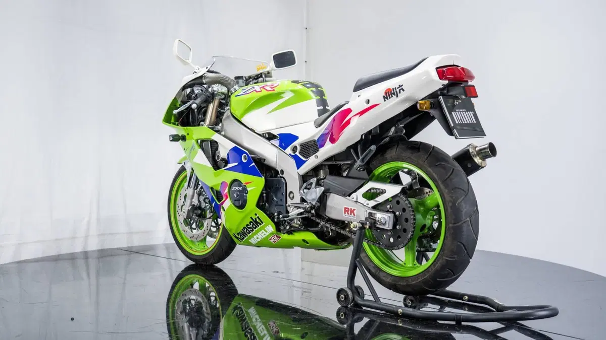 Kawasaki ZXR 400 (1999 - 02) (13)