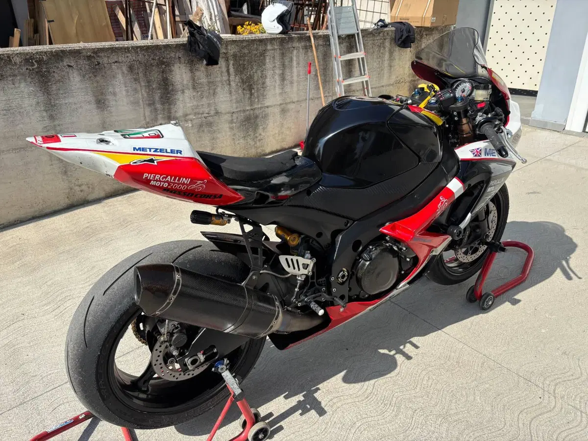 Suzuki GSX-R1000 (2006 - 08) (7)