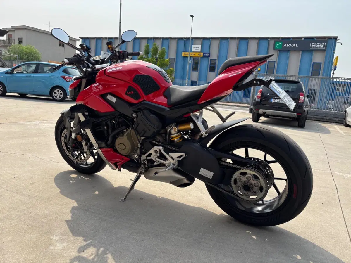 Ducati Streetfighter V4 1100 (2021 - 22) (4)