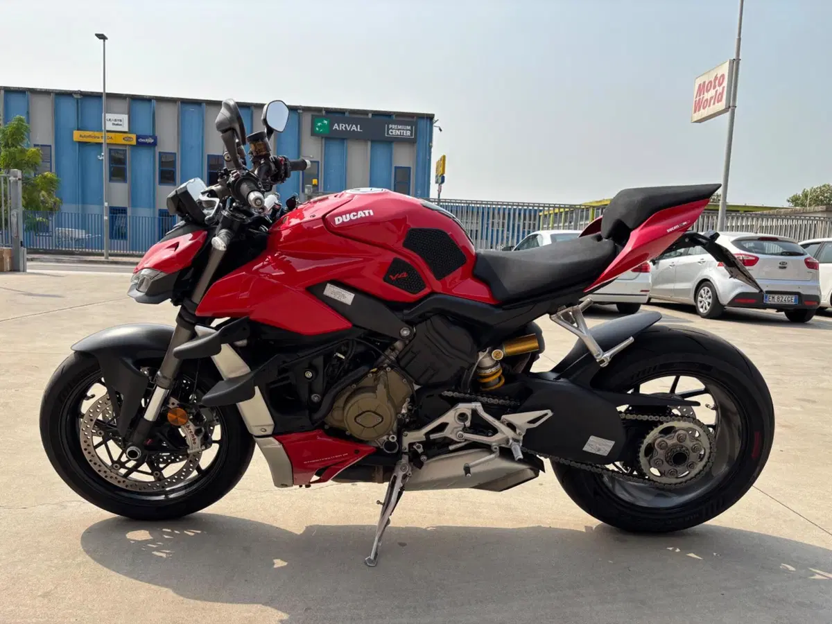 Ducati Streetfighter V4 1100 (2021 - 22) (5)