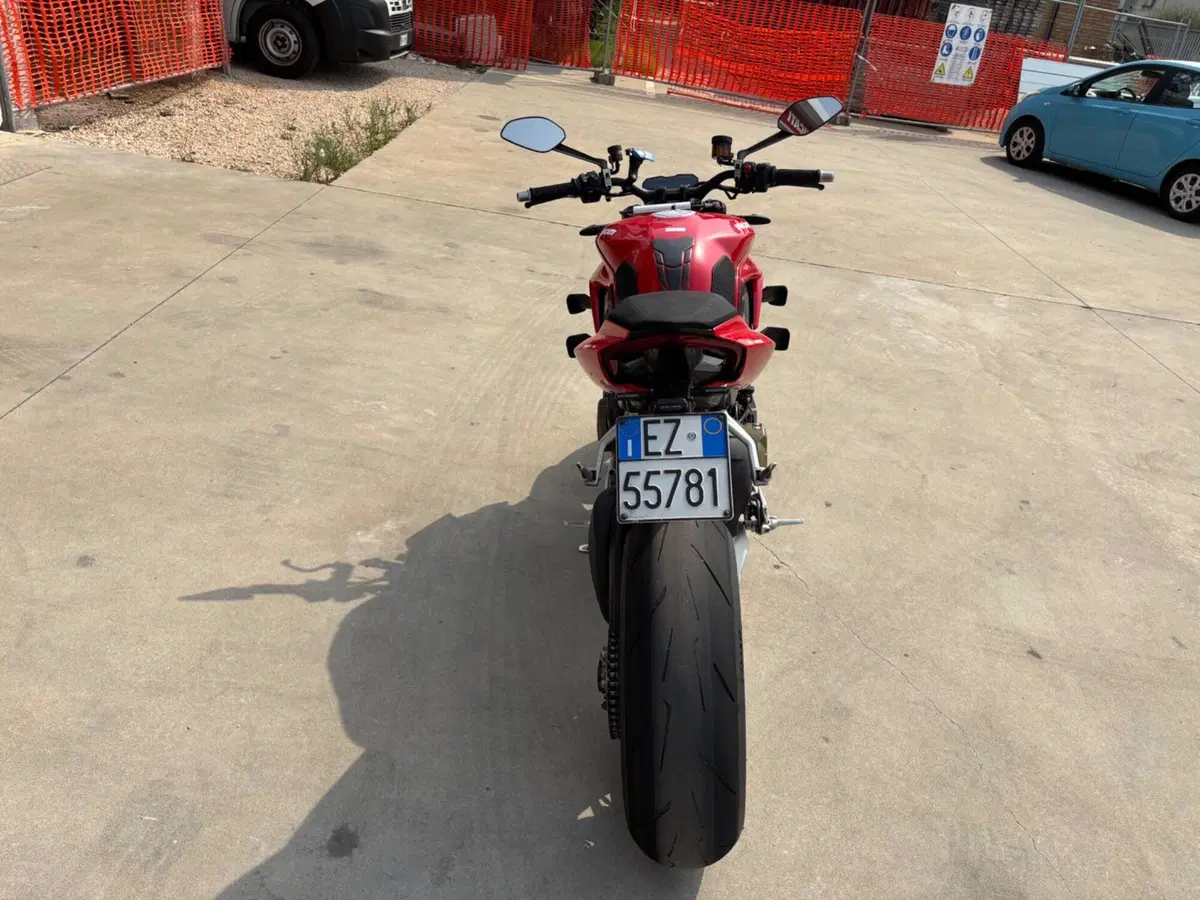 Ducati Streetfighter V4 1100 (2021 - 22) (7)
